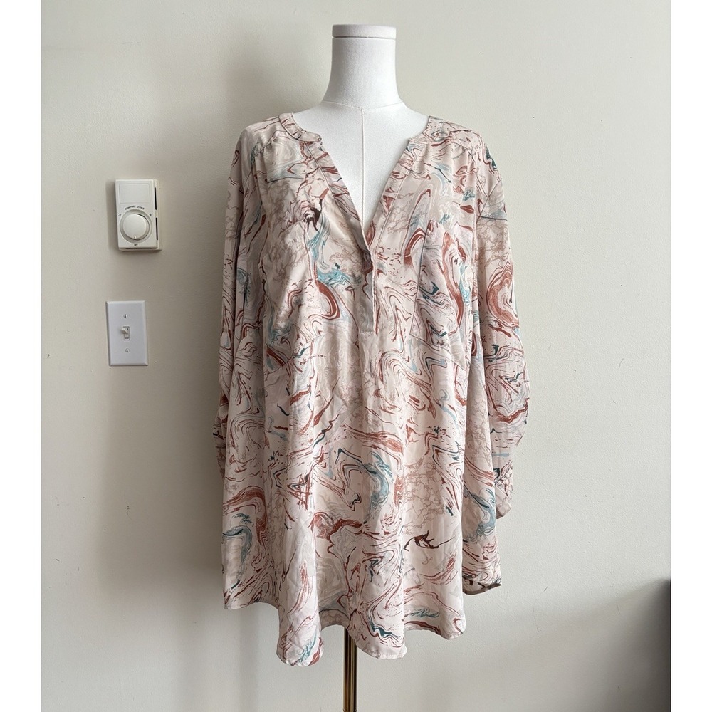 Torrid Womens Plus Size 4X Harper Top Roll Tab Sleeve Casual Lightweight